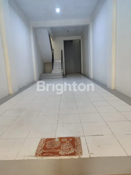 image RUKO 4 LANTAI KAPUK MUARA BARU RENOVASI (6)