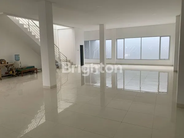 image BARU RUKO GANDENG 2 PINTU 2 LANTAI JALAN WOLTER MONGINSIDI (6)