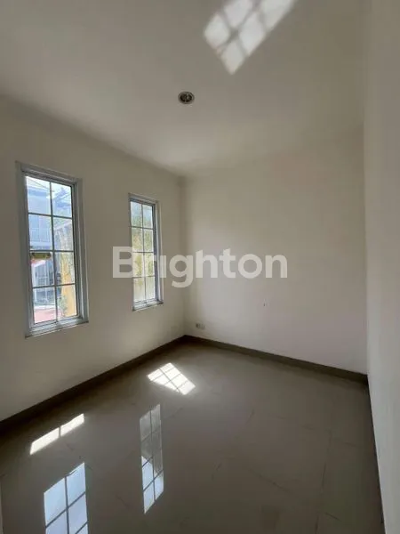 image HUNIAN CLUSTER MODERN DUA LANTAI PARAMOUNT VILLAGE MANYARAN (5)