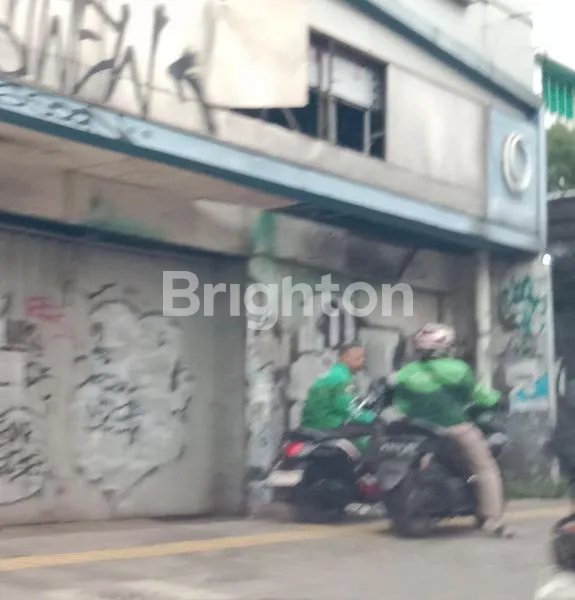 image DISEWAKAN BANGUNAN LOKASI SANGAT STRATEGIS (4)