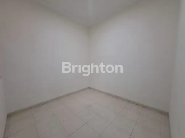 image RUMAH SIAP HUNI FULL RENOV PURIMAS DEKAT KAMPUS UPN (4)