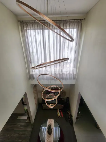 image DIJUAL RUMAH MEWAH FULL FURNISHED DENGAN KOLAM RENANG DI JAGAKARSA, JAKARTA SELATAN  LANGSUNG MASUK TINGGAL BAWA KOPER. (7)