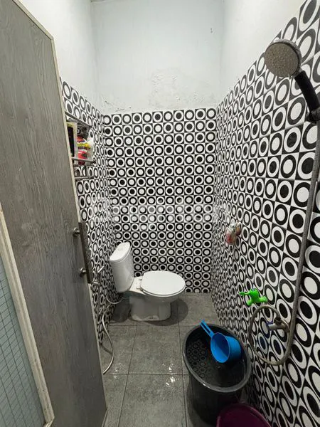 image DIJUAL RUMAH FULL FURNISH BISA MASUK 1 MOBIL (4)