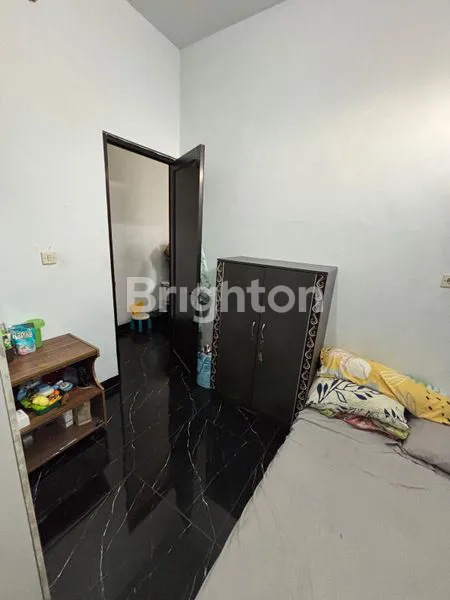 image DIJUAL RUMAH FULL FURNISH BISA MASUK 1 MOBIL (2)