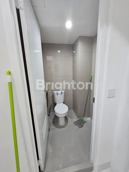 image DIJUAL APARTEMEN TAMAN ANGGREK BRAND NEW, LOKASI STRATEGIS JAKARTA BARAT (8)
