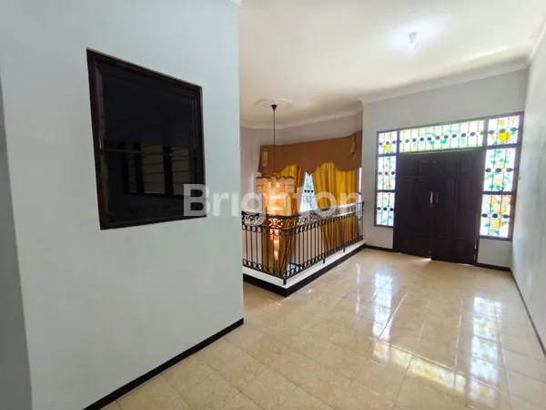 image RUMAH TENGAH KOTA NGAGEL WASANA  BARU RENOV, SIAP HUNI DAN BEBAS BANJIR (5)