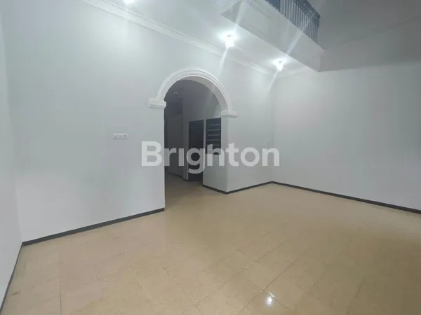 image RUMAH TENGAH KOTA NGAGEL WASANA  BARU RENOV, SIAP HUNI DAN BEBAS BANJIR (8)