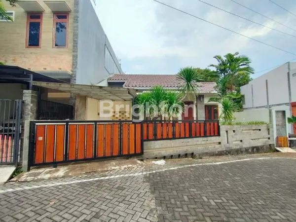 image RUMAH MEWAH SEMI FURNISHED DEKAT KAMPUS UNDIP TEMBALANG (4)