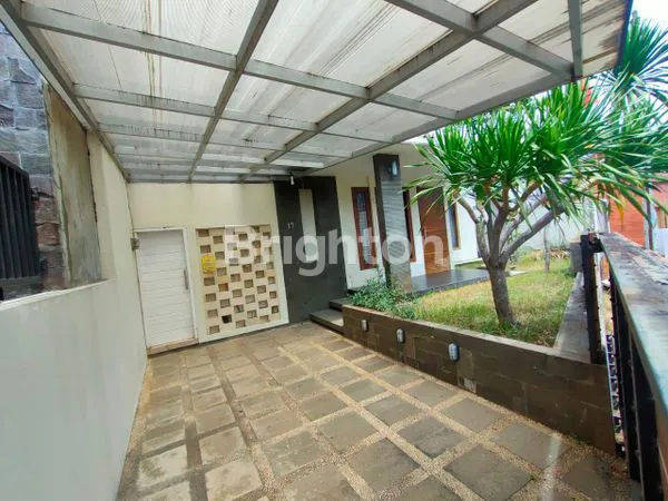 image RUMAH MEWAH SEMI FURNISHED DEKAT KAMPUS UNDIP TEMBALANG (6)