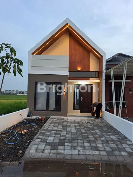 image RUMAH DI JUAL DI SEDATI (1)