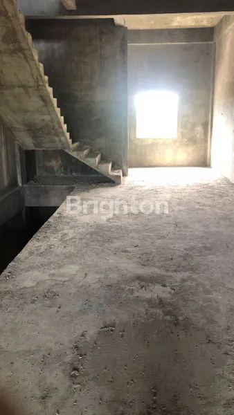 image RUKO 3 LANTAI 8 PINTU BELUM FINISHING GERBANG KAMPUS UNRI SM AMIN PEKANBARU (3)