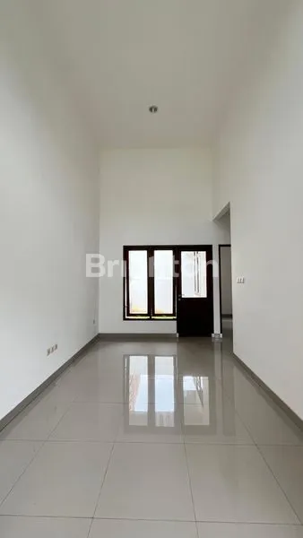 image RUMAH BARU VANDA (3)