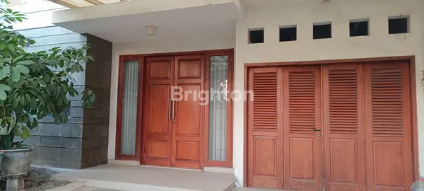 image RUMAH MEWAH MODERN BANGUNAN BARU KOTA SUB (2)