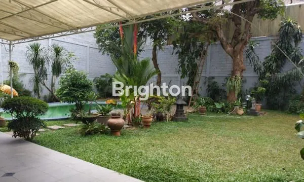 image RUMAH MEWAH 9KT DI KEMANG DENGAN KOLAM RENANG & HALAMAN LUAS (8)