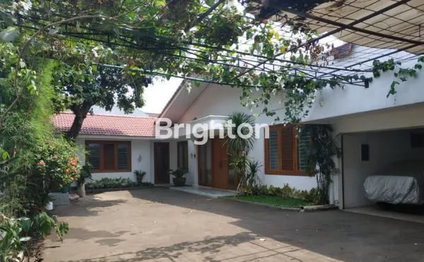 image RUMAH MEWAH 9KT DI KEMANG DENGAN KOLAM RENANG & HALAMAN LUAS (1)