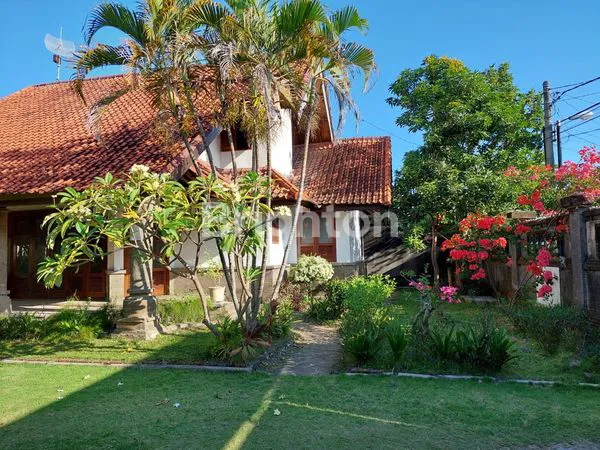 image RUMAH MEWAH DI PUSAT KOTA RENON, LT 880M² (2)