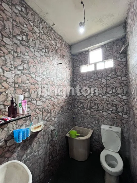 image RUMAH DIJUAL HADAP TIMUR COCOK UNTUK JUNIAN DAN KOST2AN (7)