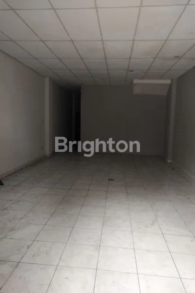 image DISEWAKAN RUKO PINGGIR JALAN TAMAN SOLO JAKARTA PUSAT  (7)