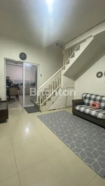 image RUMAH HOOK 2 LANTAI SIAP HUNI DI GREEN GARDEN CISAUK (3)