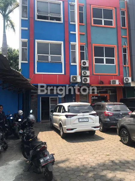 RUKO 3 LANTAI STRATEGIS DEKAT LRT CIKUNIR, BEKASI