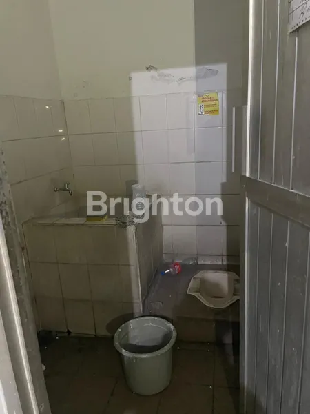 image DISEWAKAN RAYA JEMURSARI STRATEGIS COCOK BUAT USAHA KANTOR, CAFE, RESTO, MINI MARKET, DLL  (7)