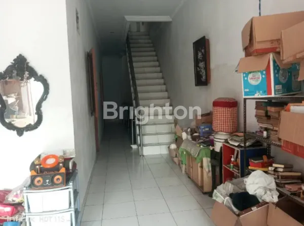 image RUMAH PADEMANGAN ROW JALAN MOBIL SHM 3LT BEBAS BANJIR ADA CARPOT JAKARTA UTARA (4)
