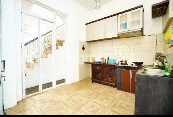 image RUMAH MODERN 2 LANTAI SIAP HUNI – TELAGA MEDITERANIA, CITRA RAYA TANGERANG (5)