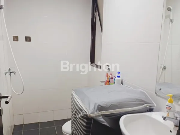 image RUMAH ESTETIK 2 LANTAI DI VIDA BEKASI (5)