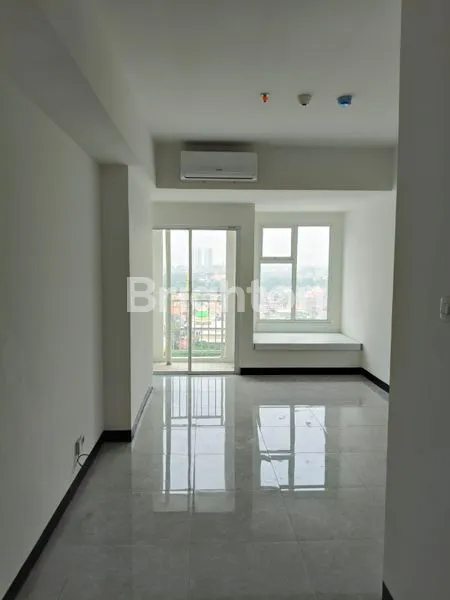 image APARTEMENT WESTOWN VIEW (1)