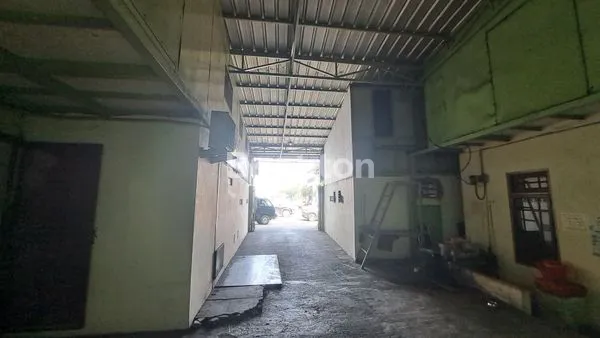 image GUDANG PREMIUM 813M² DI JALAN RAYA CIPAYUNG, DEKAT TOL (1)