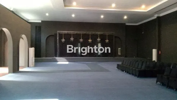 image GEDUNG LOSS TENGAH KOTA SURABAYA EX SHOWROOM MULTIFUNCTION HALL BALAI DEKAT TUNJUNGAN PLAZA TP GENTENG (4)