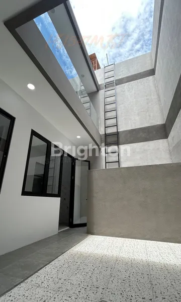image RUMAH MANYAR ONE GATE SYSTEM NEW MINIMALIS MODERN, MATERIAL HIGH QUALITY (5)