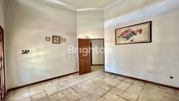 image DIJUAL RUMAH PUSAT KOTA SURABAYA! JALAN PROGO! (4)