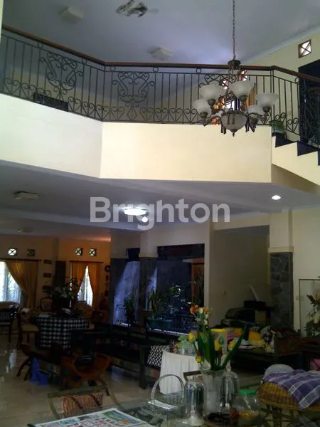 image RUMAH HOOK 2 LANTAI HALAMAN LUAS DEKAT STASIUN  DI SELAKOPI BOGOR (2)