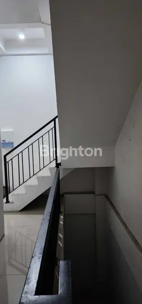 image RUKO 2 UNIT JEJER SIAP PAKAI TERAWAT DEKAT RAYA DHARMAHUSADA (4)