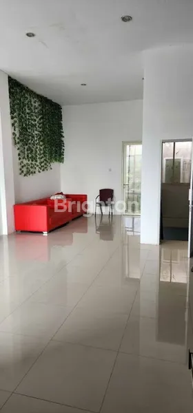 image RUKO 2 UNIT JEJER SIAP PAKAI TERAWAT DEKAT RAYA DHARMAHUSADA (6)