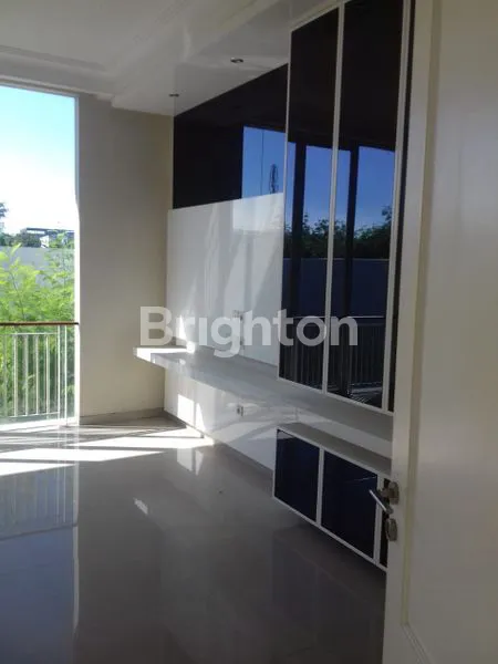 image RUMAH MEWAH KAWASAN ELITE VILLA BUKIT REGENCY 2 VBR 2 (7)