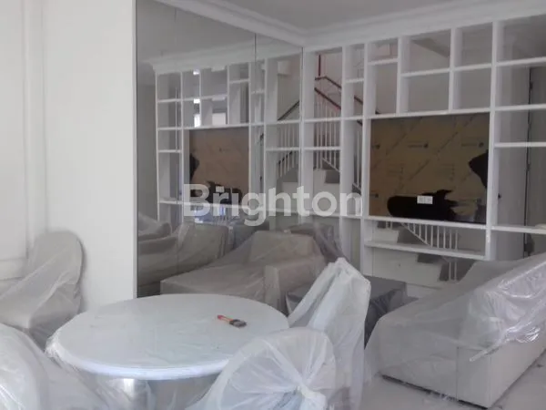 image RUMAH MEWAH KAWASAN ELITE VILLA BUKIT REGENCY 2 VBR 2 (5)