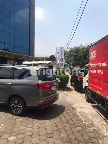 image RUKO 3 LANTAI STRATEGIS DEKAT LRT CIKUNIR, BEKASI (3)