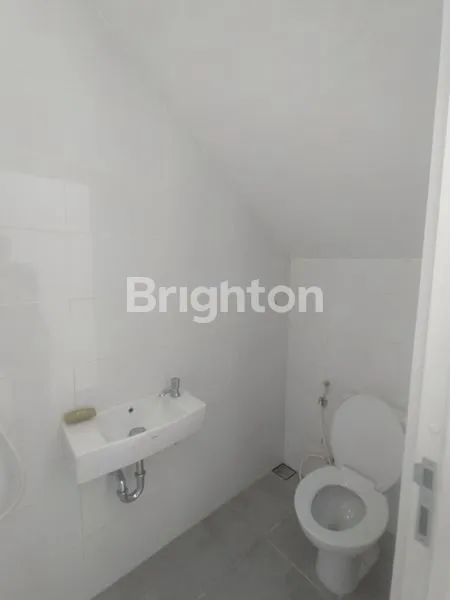 image RUMAH ROYAL RESIDENCE 2 MENGANTI (5)