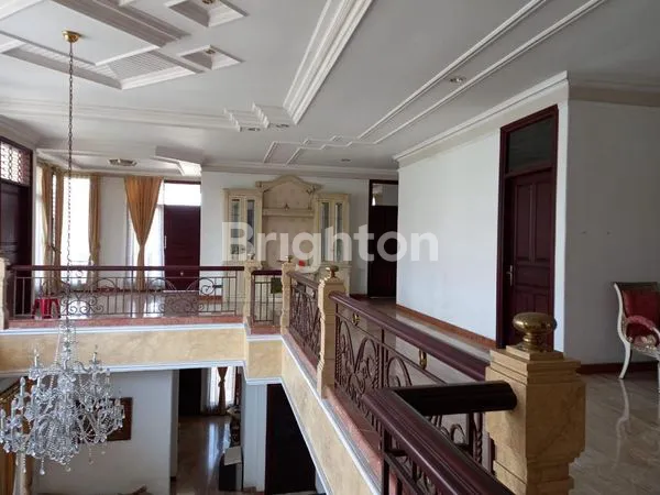 image DIJUAL RUMAH 2 LANTAI DI JLN SERUNI  (5)