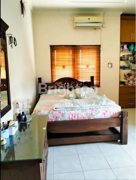 image RUMAH MEWAH 2 LANTAI DI JANTUNG KOTA RENON, SHM, 350M² (7)