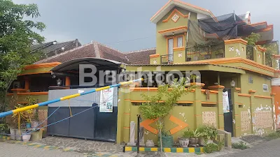 image RUMAH POJOK DI TENGAH KOTA SIDOARJO (1)