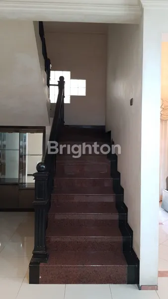 image RUMAH DARMO SATELIT UTARA (5)