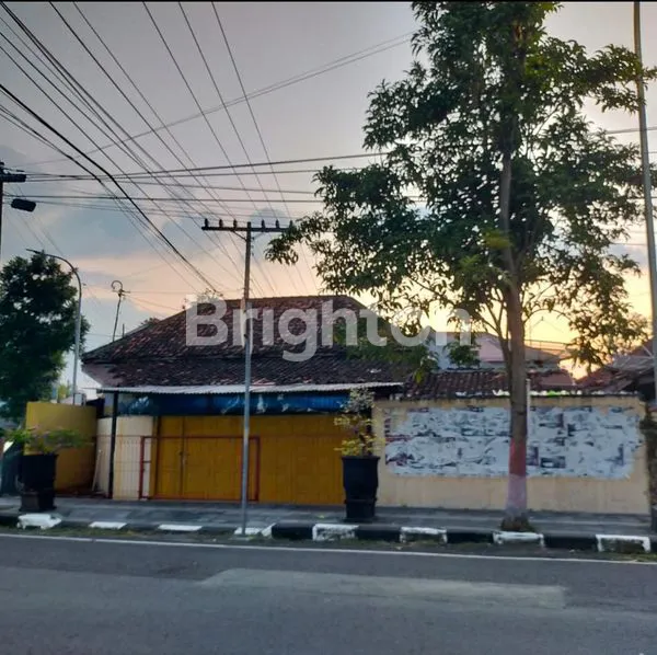 RUMAH LOKASI STRATEGIS