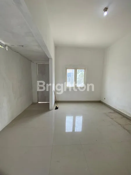 image RUMAH TERAWAT SIAP HUNI 1 LANTAI DI BLUKID RESIDENCE SIDOARJO (3)