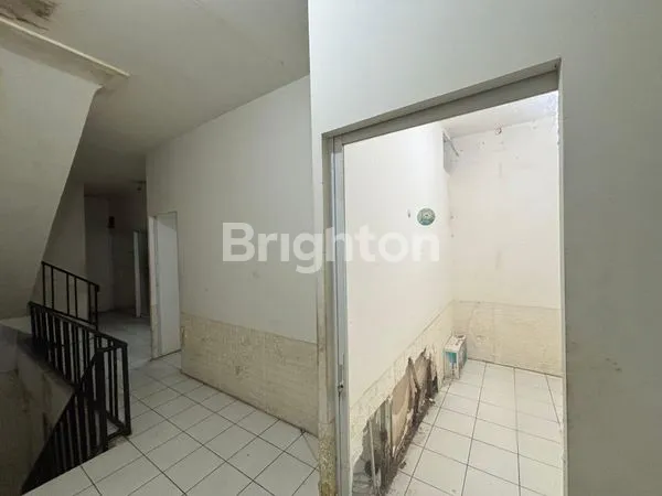 image RUKO 2 LANTAI STRATEGIS DEKAT PASAR CIMANGGIS, SHM, JALAN UTAMA (4)