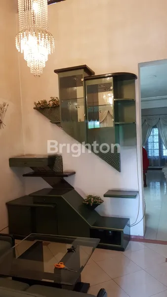 image RUMAH DARMO SATELIT UTARA (3)