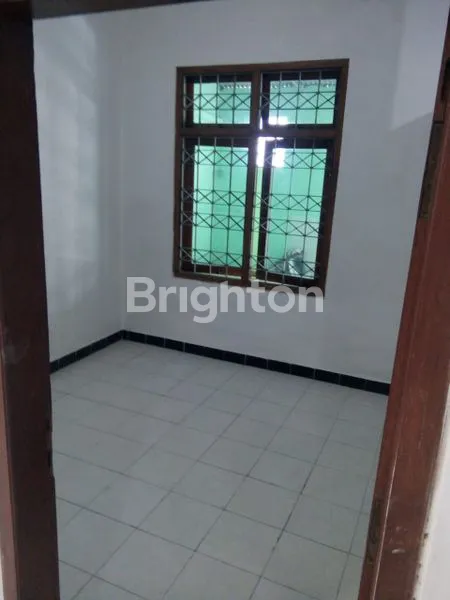 image RUMAH SIAP HUNI LOKASI STRATEGIS DISOLO BARU (3)