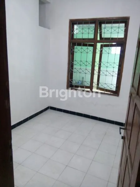 image RUMAH SIAP HUNI LOKASI STRATEGIS DISOLO BARU (6)